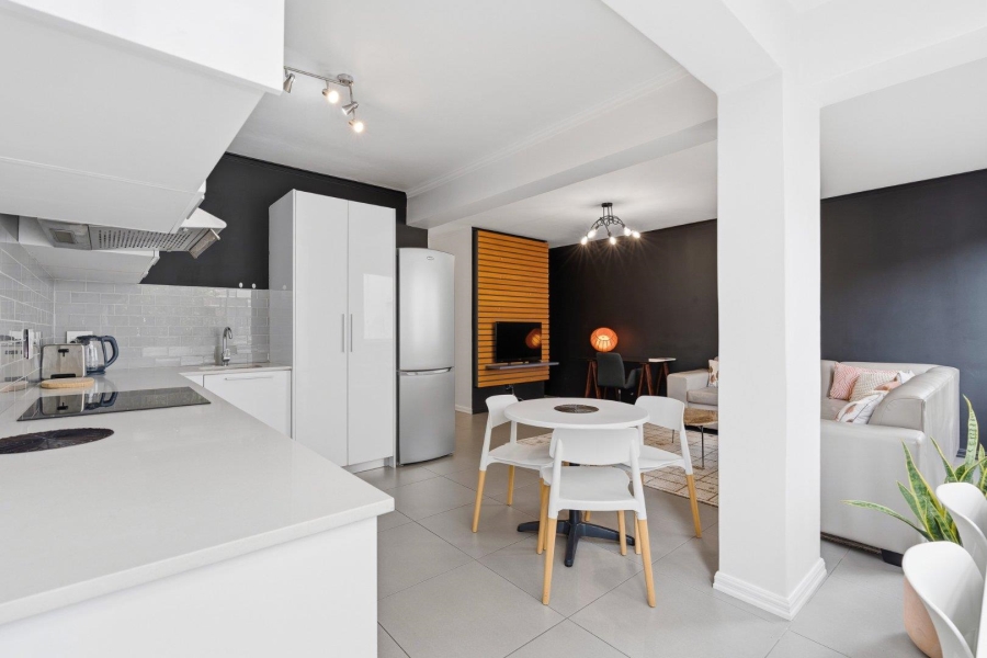 1 Bedroom Property for Sale in Mouille Point Western Cape